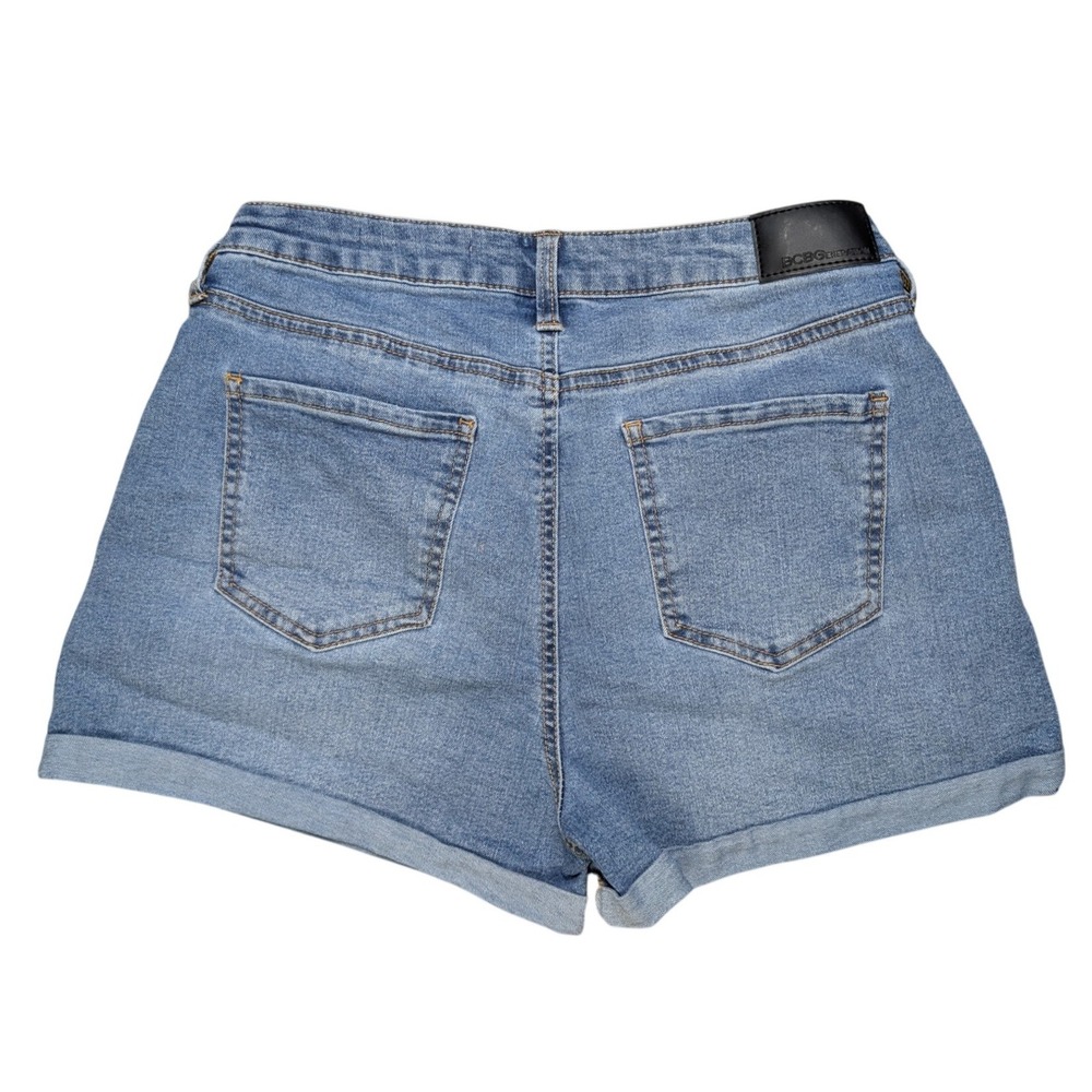 BCBGeneration Size 7 28" Pleated Trouser Denim Shorts Light Wash Blue Cotton‎